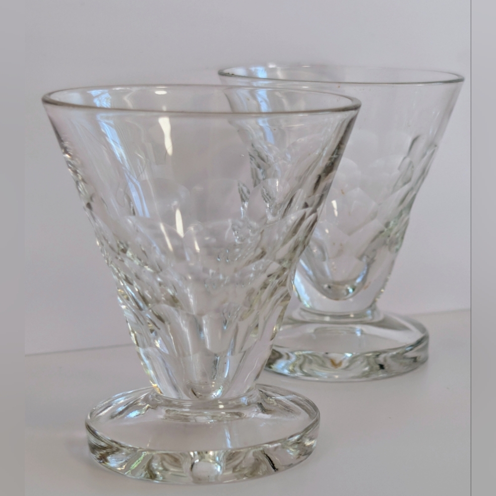 6- Art Deco Small Crystal Glasses LIDO Pattern (fish scale or honeycomb pattern)